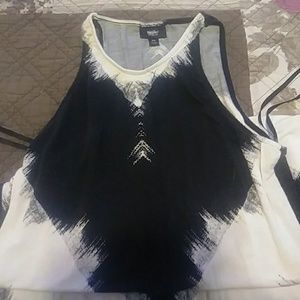 Ladies Sleeveless dress